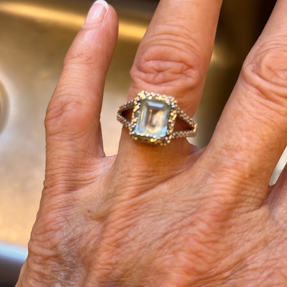 Aqua marine birthstone ring size 8 - Picture 3 of 7